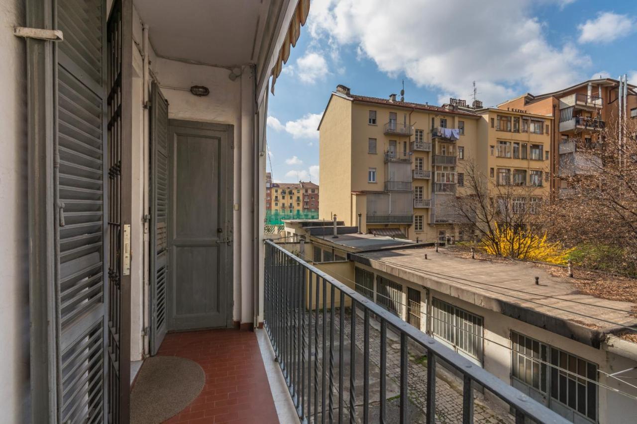 Appartamento In Piazza Adriano In Zona Cenisia Torino Eksteriør billede